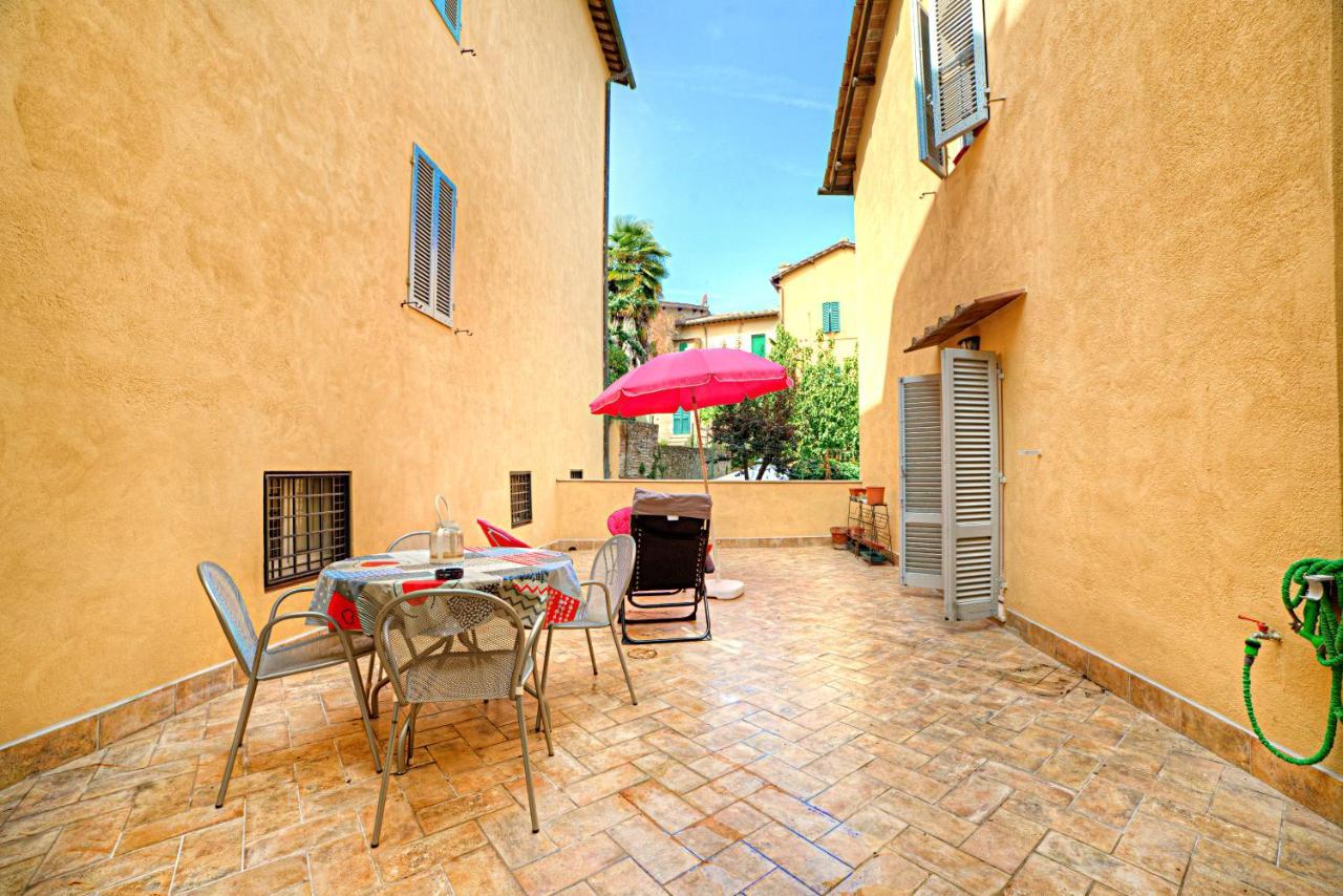 Alfio'S Apartment In Siena Eksteriør billede